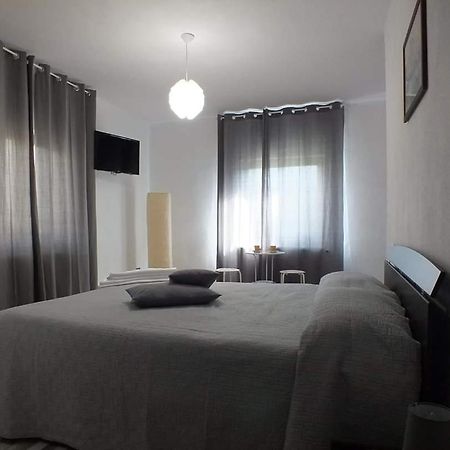 Camere De Inchiriat Livada Cu Meri Căpăţîneni-Ungureni Kültér fotó